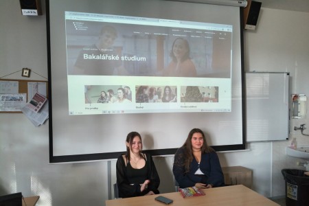 Beseda s bývalými studenty v rámci kariérového poradenství - prezentace Evangelické akademie Vos a Mendelu